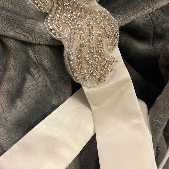 Gorgeous Satin Beaded Bridal Belt - Picture 3 of 8